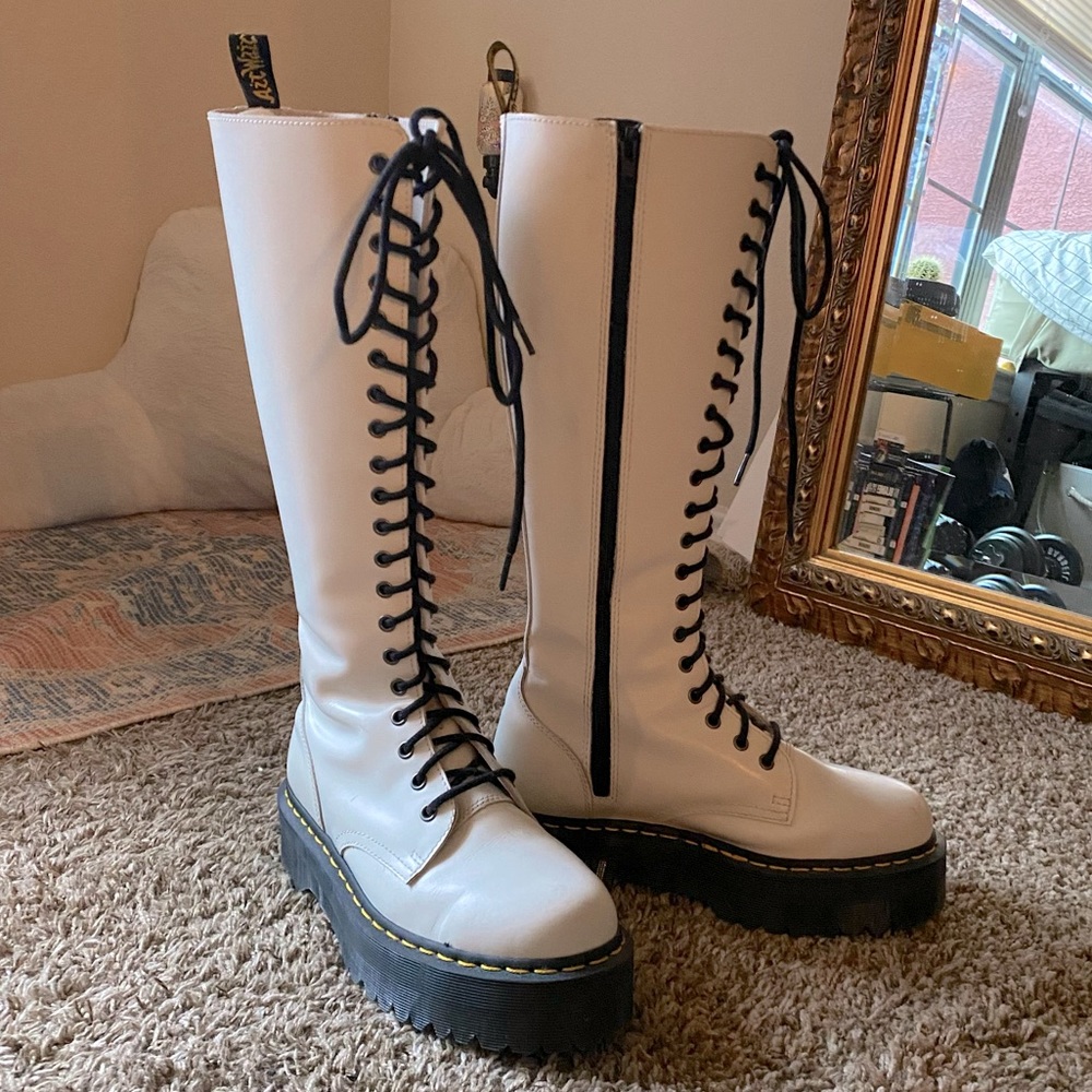 RARE WHITE 1B60 Bex Pisa Max Knee-high Dr. Martens boots